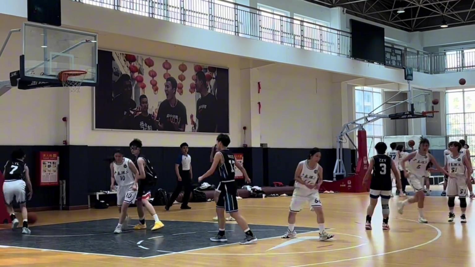 单脚后仰跳投怎么越用越顺啊